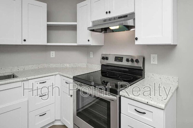 Building Photo - 85 Smith Glen Dr