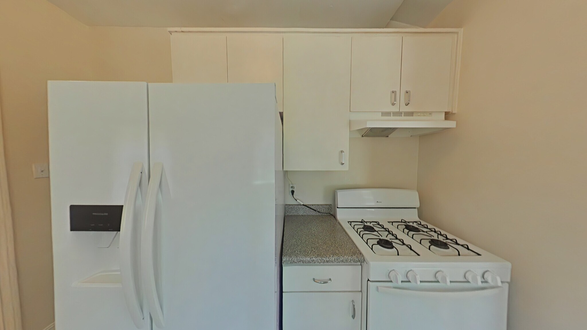 Kitchen - 207 W Windsor Rd