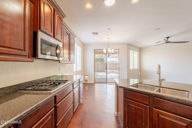 Building Photo - 888 S 165th Ln