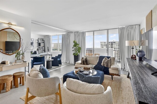 Building Photo - 2780 NE 183rd St