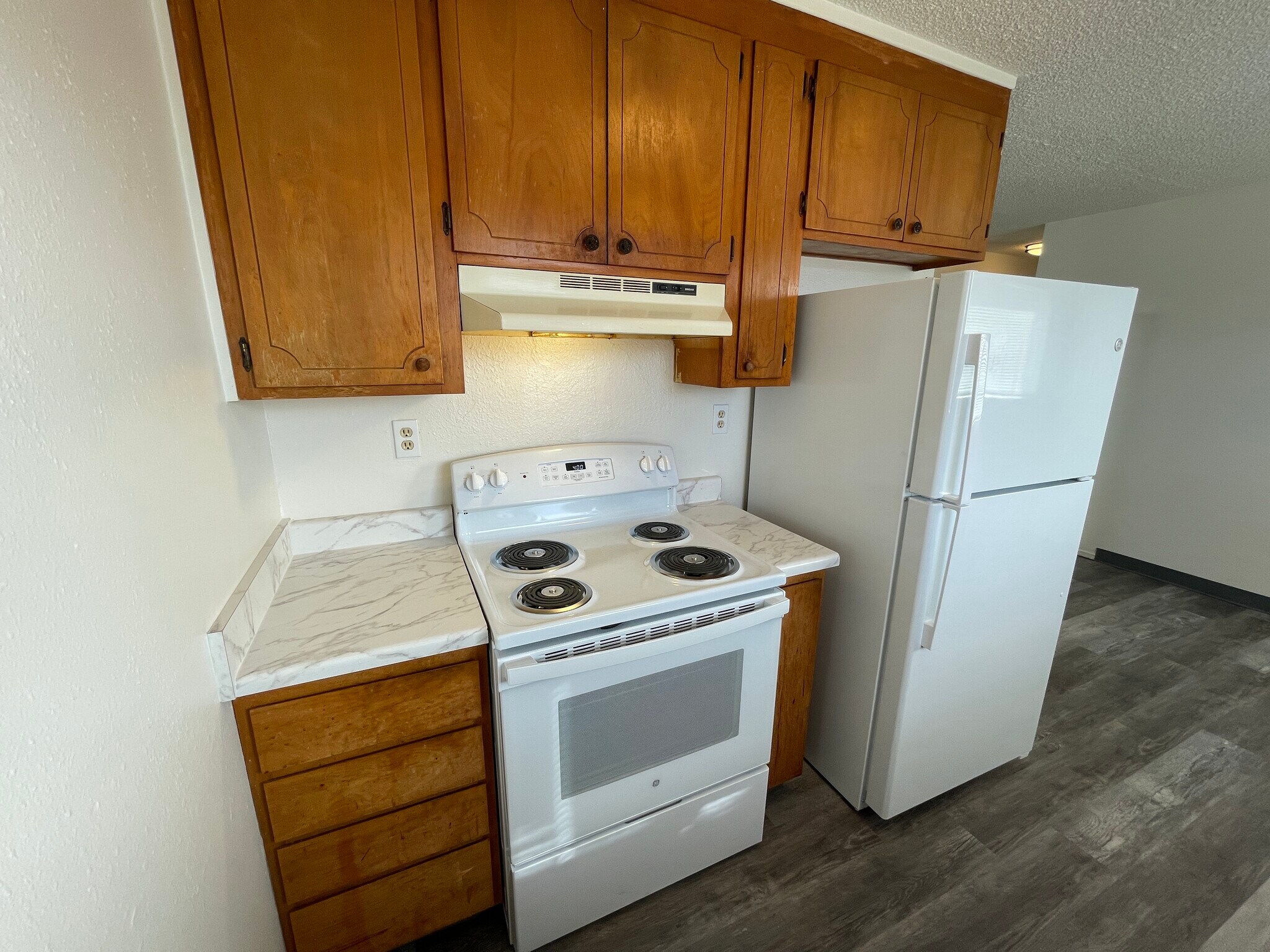 Building Photo - 495 Mill St