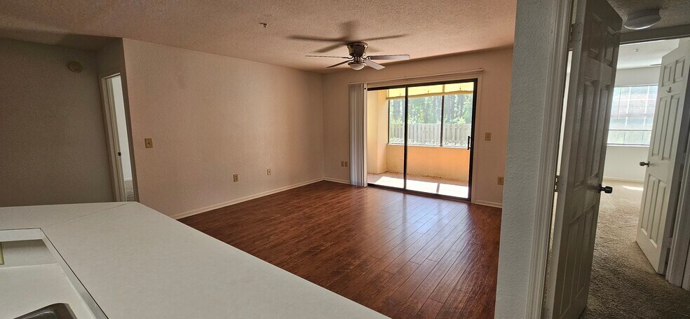 Building Photo - 505 Boardwalk Dr