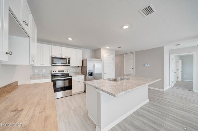 Building Photo - 5028 Rivergrass Dr