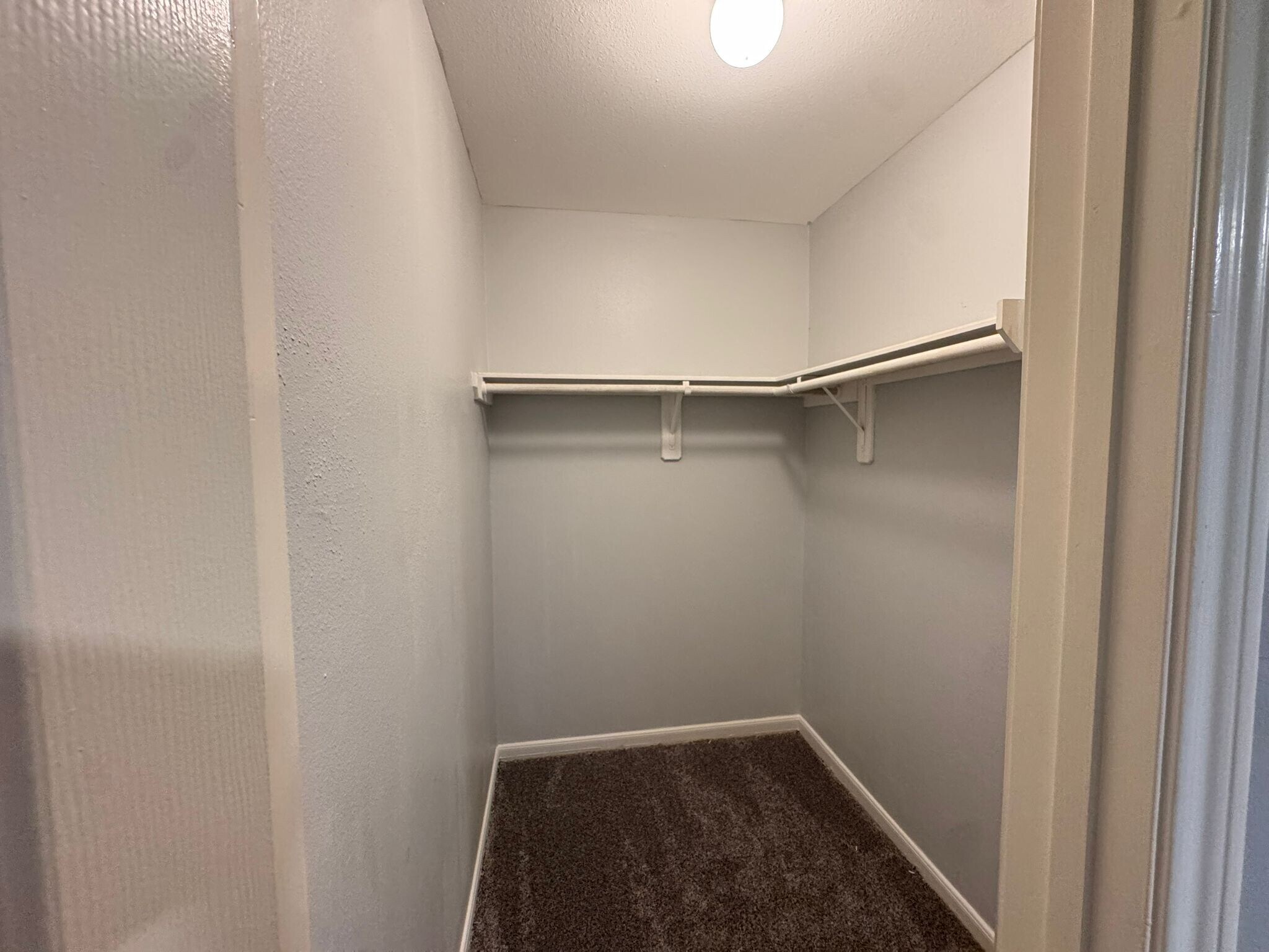 Building Photo - 6427 Waldron Dr