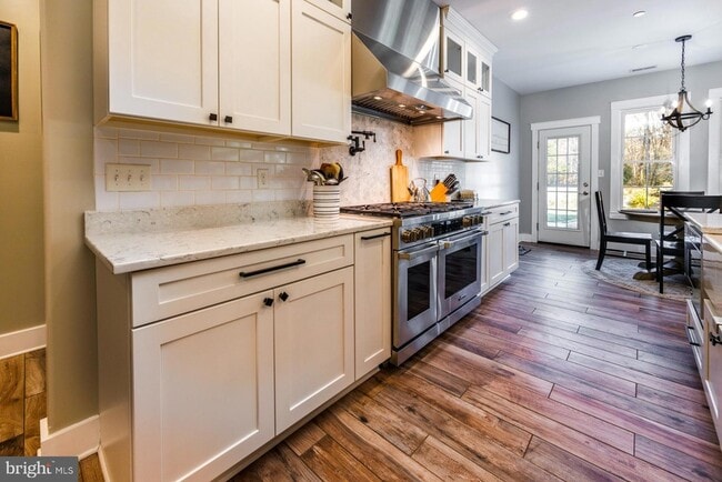 Building Photo - 23296 Wilder Way