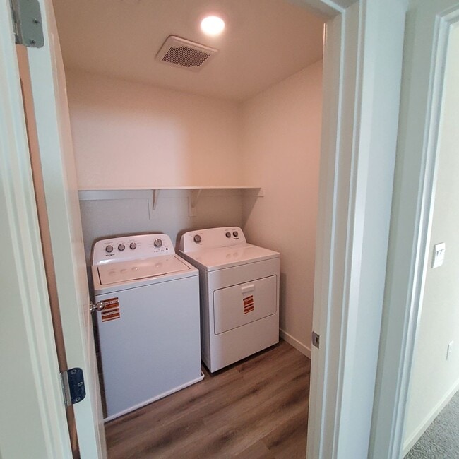 Building Photo - 2209 George Dr