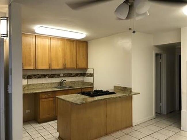 Building Photo - 2050 Nuuanu Ave