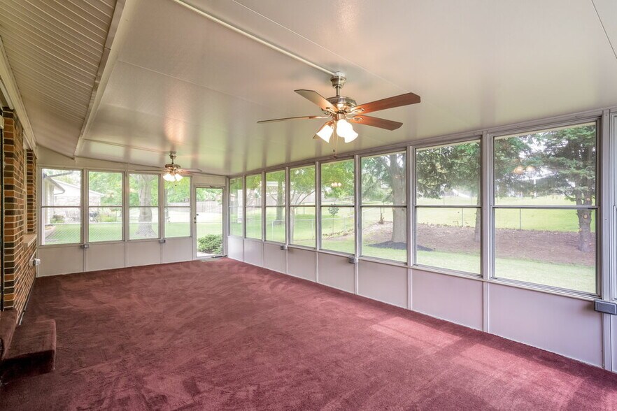Building Photo - 4131 Les Cherbourg Ln