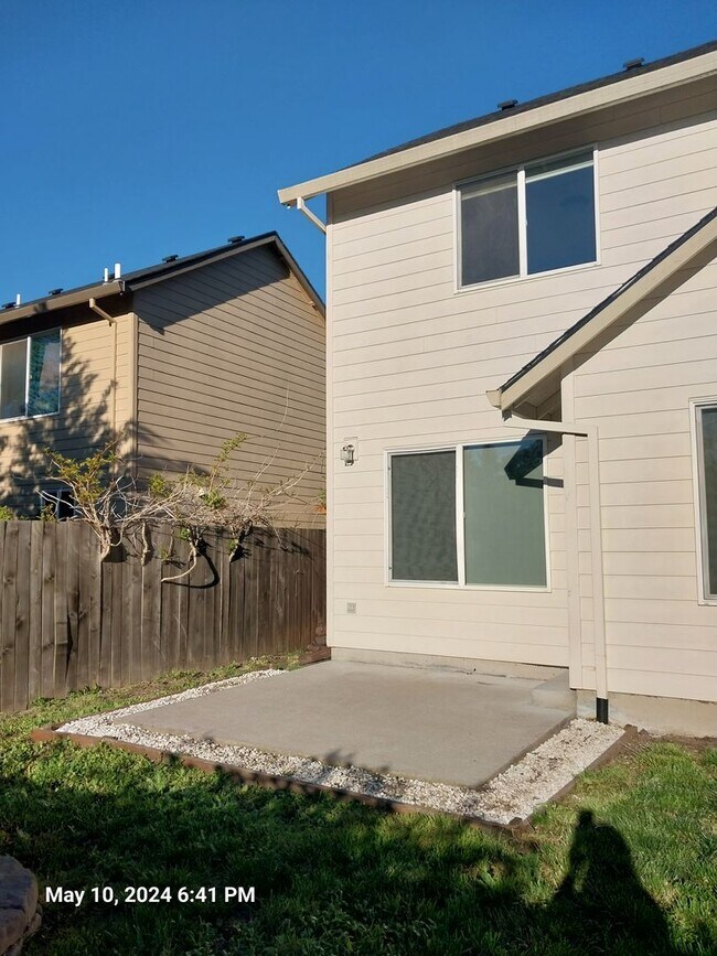 Building Photo - 1011 Millwright Ave