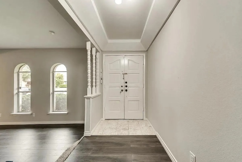 Building Photo - 5806 Everglade Rd