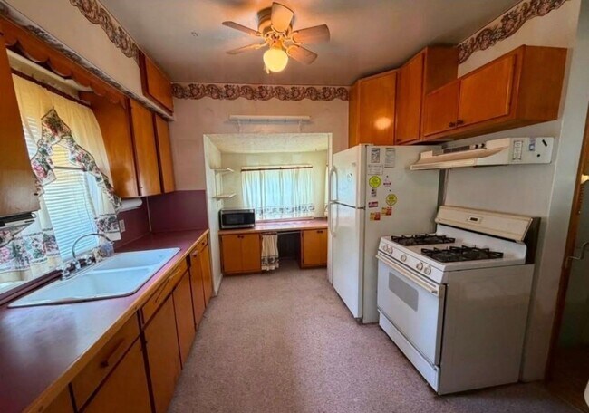Building Photo - OWNER FINANCING