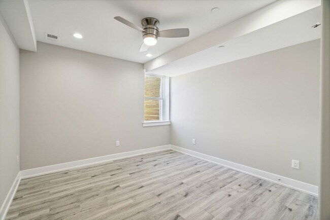 Building Photo - 2429 N 3rd St