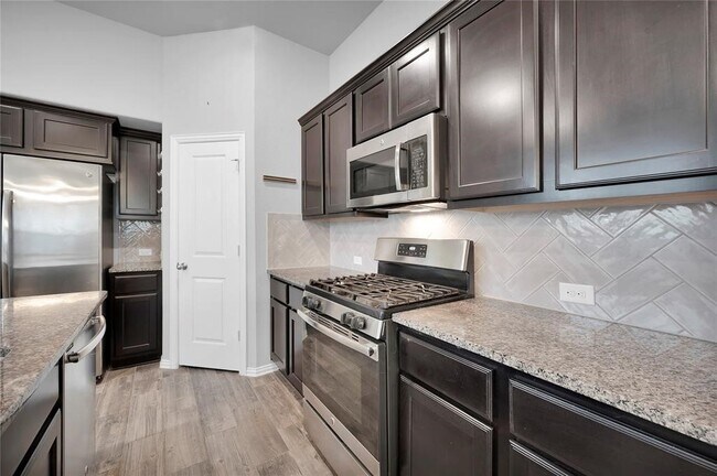 Building Photo - 3137 Dunsmore Manor Ct