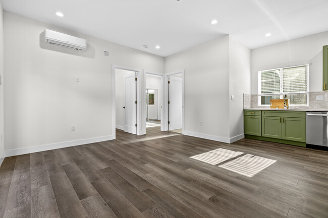 Building Photo - 6519 Coldwater Canyon Ave