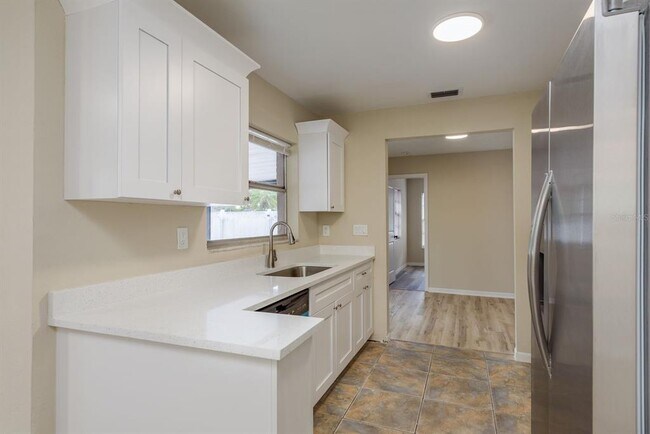 Building Photo - 2977 Palmetto Ct