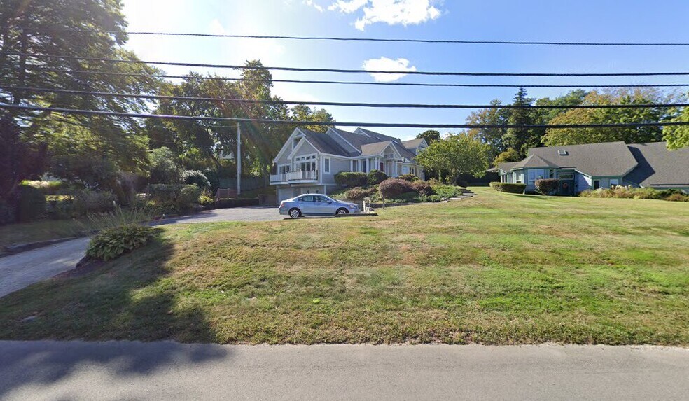 Building Photo - 179 Eustis Ave