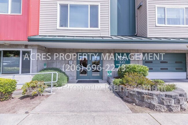 Building Photo - 524 6th Ave W