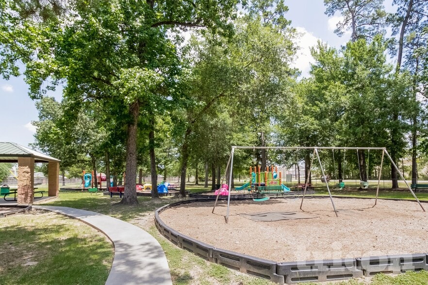 Building Photo - 28707 Binefield St