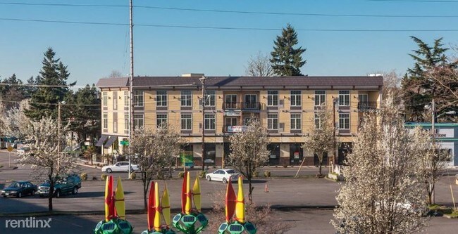 Building Photo - 6101 SE 93rd Ave