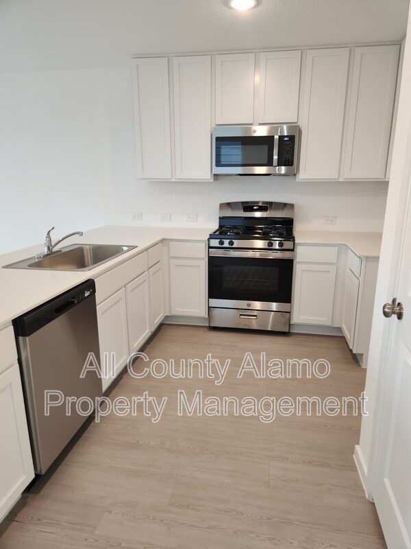 Building Photo - 6616 Dali Bnd