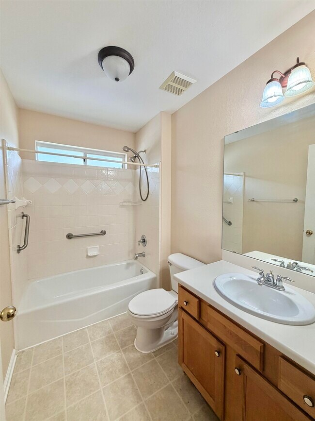 Building Photo - 9336 Royal Troon Dr