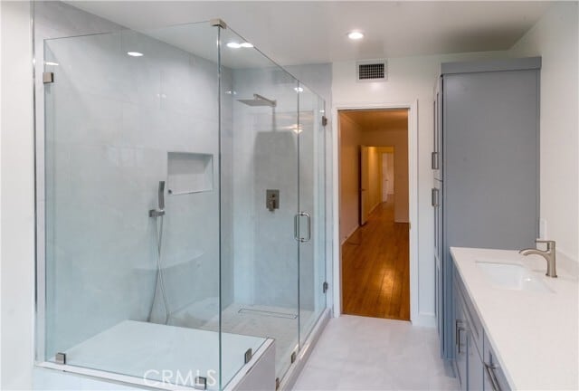 Building Photo - 13139 Valleyheart Dr