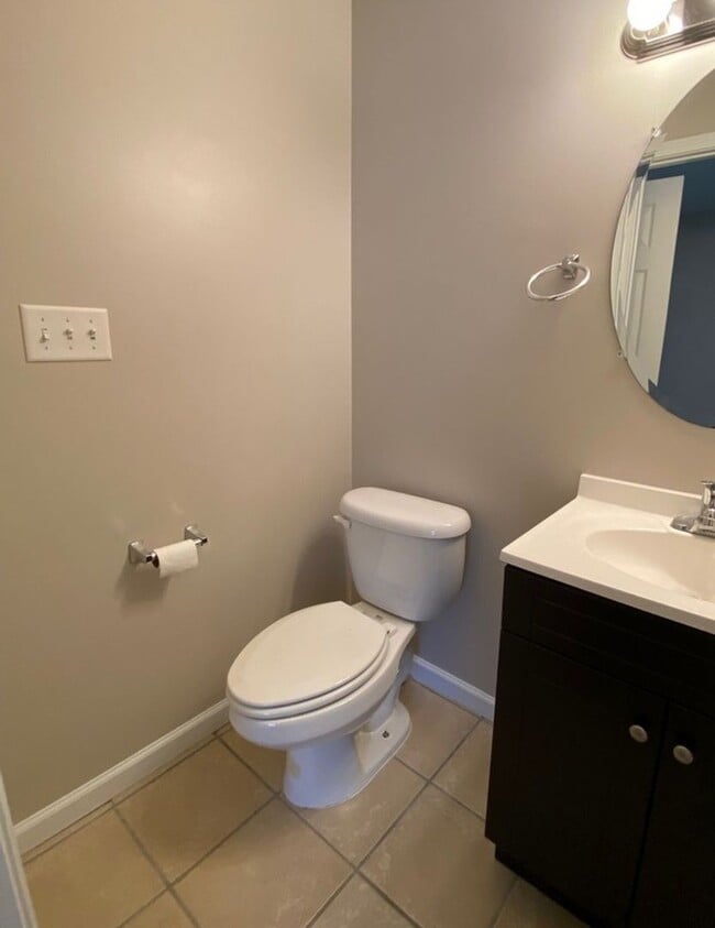 Building Photo - West Asheville Location