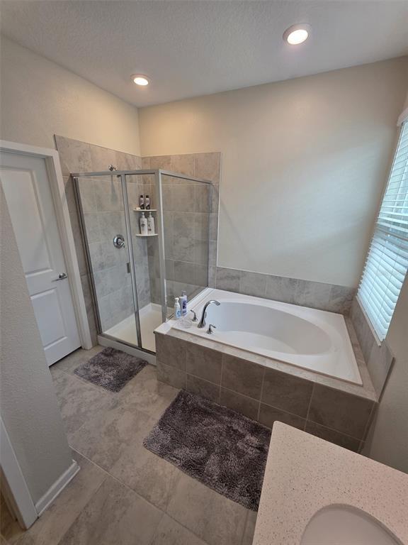 Building Photo - 5574 Bakewell Pl