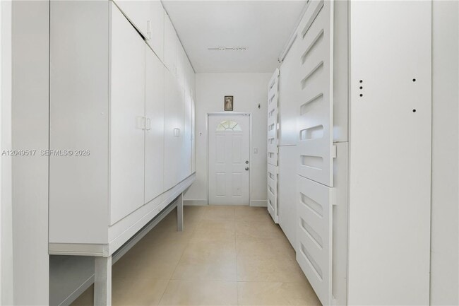 Building Photo - 14601 Pompano Dr