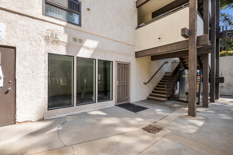 Building Photo - 7765 W 91st St