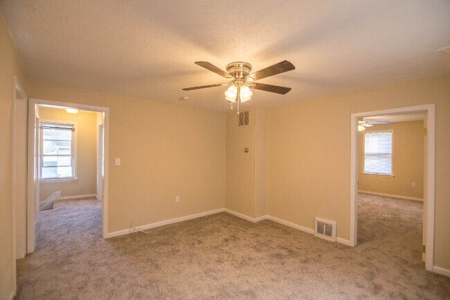 Building Photo - 37355 2nd St