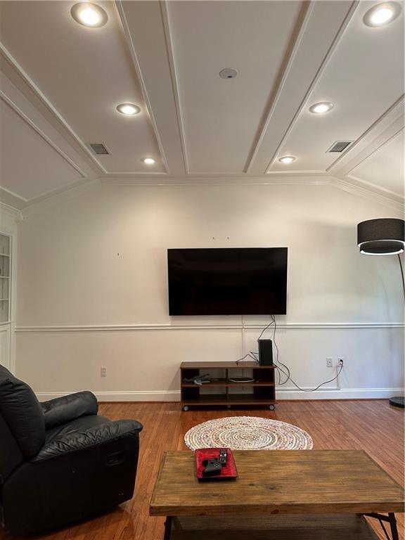 Building Photo - 2705 Shadow Pine Dr
