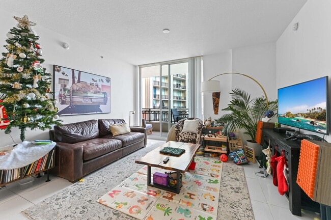 Building Photo - 550 Okeechobee Blvd