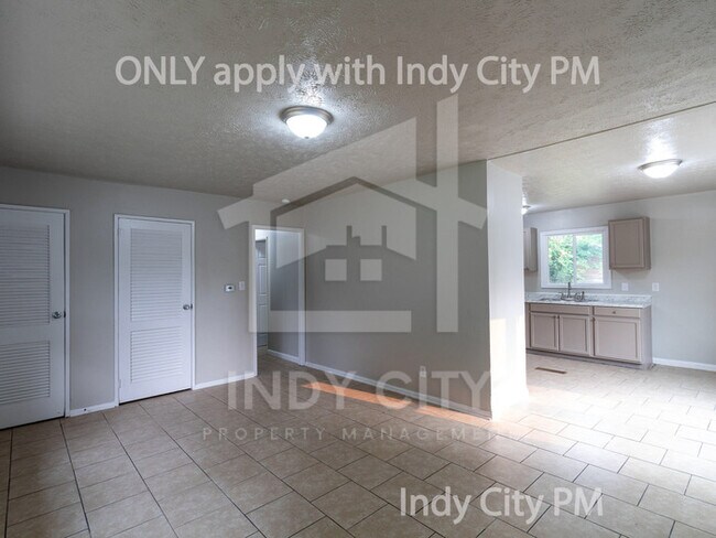 Building Photo - 4432 Bertrand Rd