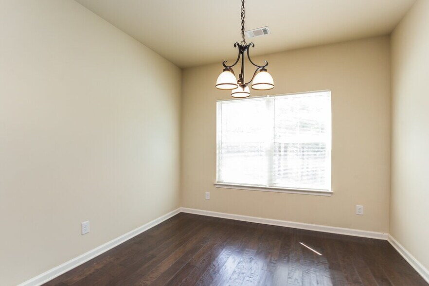 Building Photo - 937 Sublime Trail