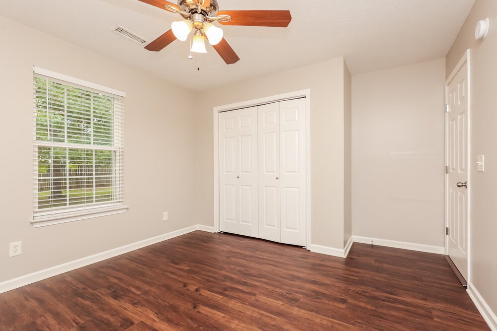 Building Photo - 222 Hermitage Dr