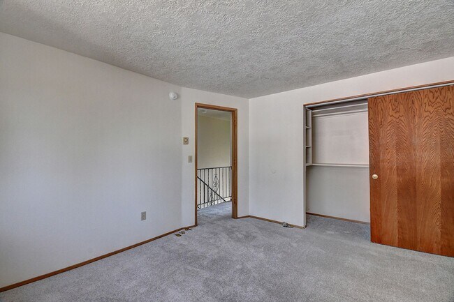 Building Photo - 2415 E 30th St