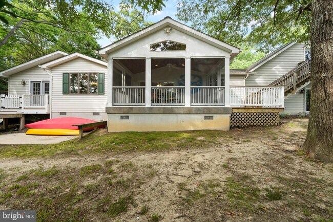 Building Photo - 44604 Smiths Nursery Rd