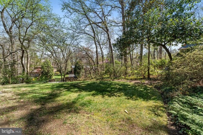 Building Photo - 2820 Ellicott St NW