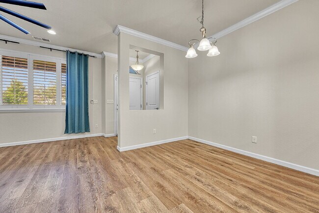 Building Photo - $2,699 - 2 Bed, 2.5 Bath Condo in Centenni...