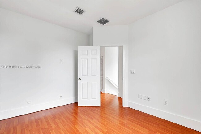 Building Photo - 9329 SW 221st St