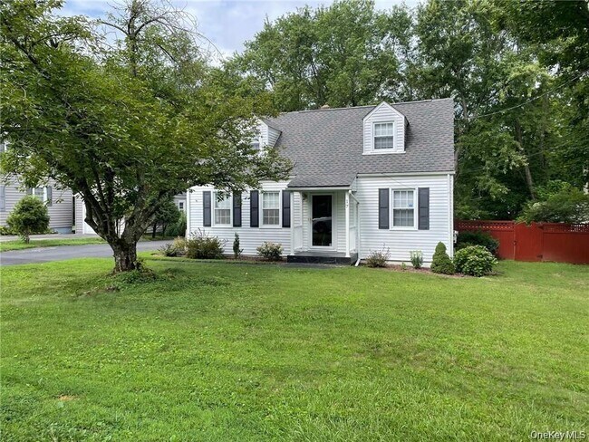 Building Photo - 17 Kinderhook Dr
