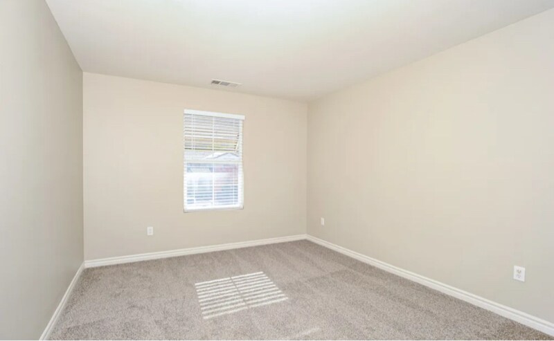 Building Photo - 2818 Osmunda Ct