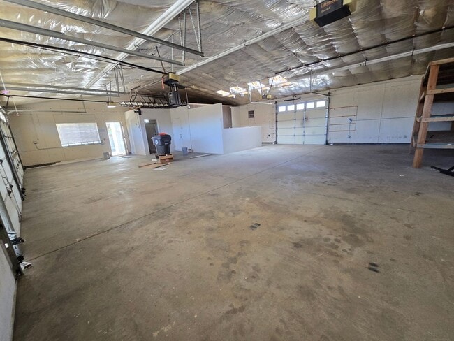 Building Photo - 9039 Hermosa Ave