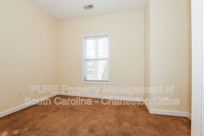 Building Photo - 336 Kiskadee Loop