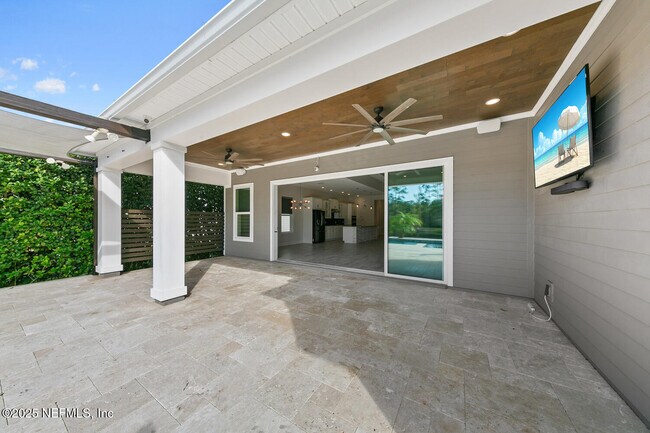 Building Photo - 264 Pine Haven Dr