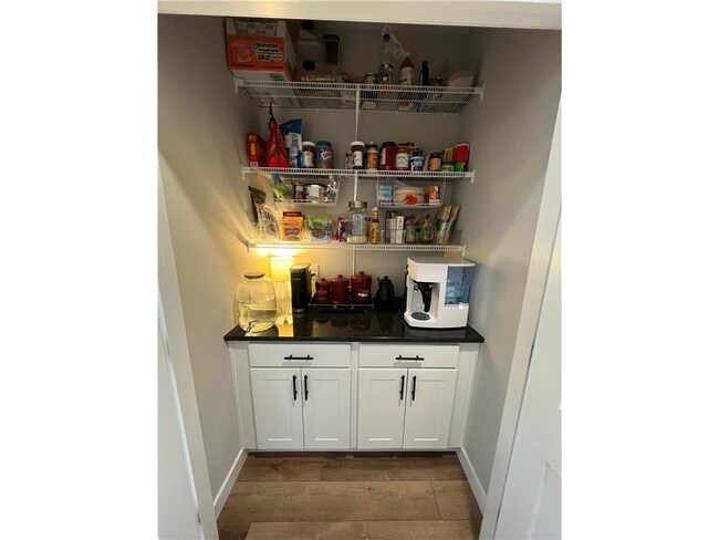 Building Photo - 5539 Welter Wy