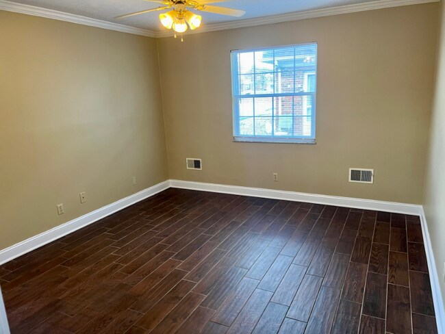 Building Photo - 2309 Adams Ave