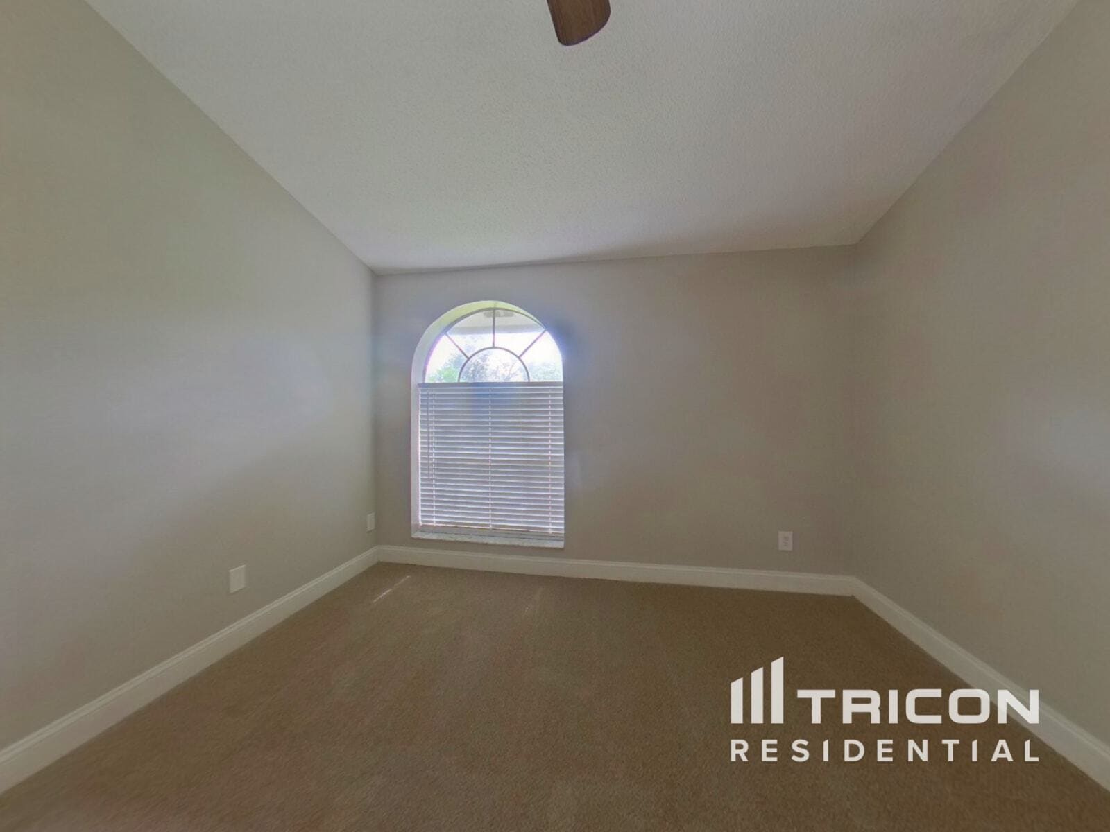 Building Photo - 792 Silversmith Cir