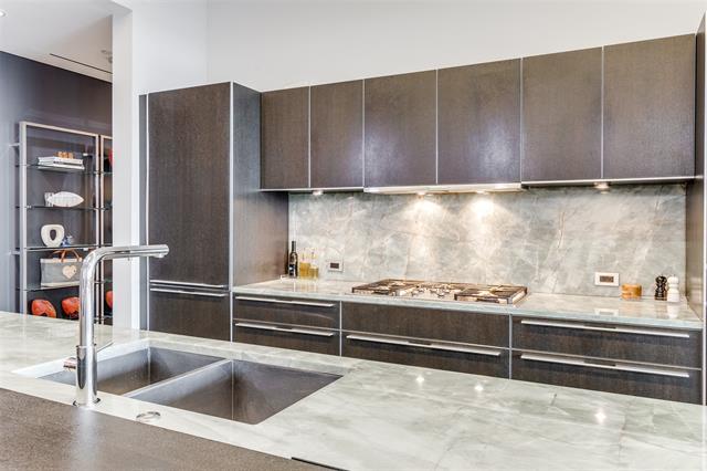 Building Photo - 1717 Arts Plz